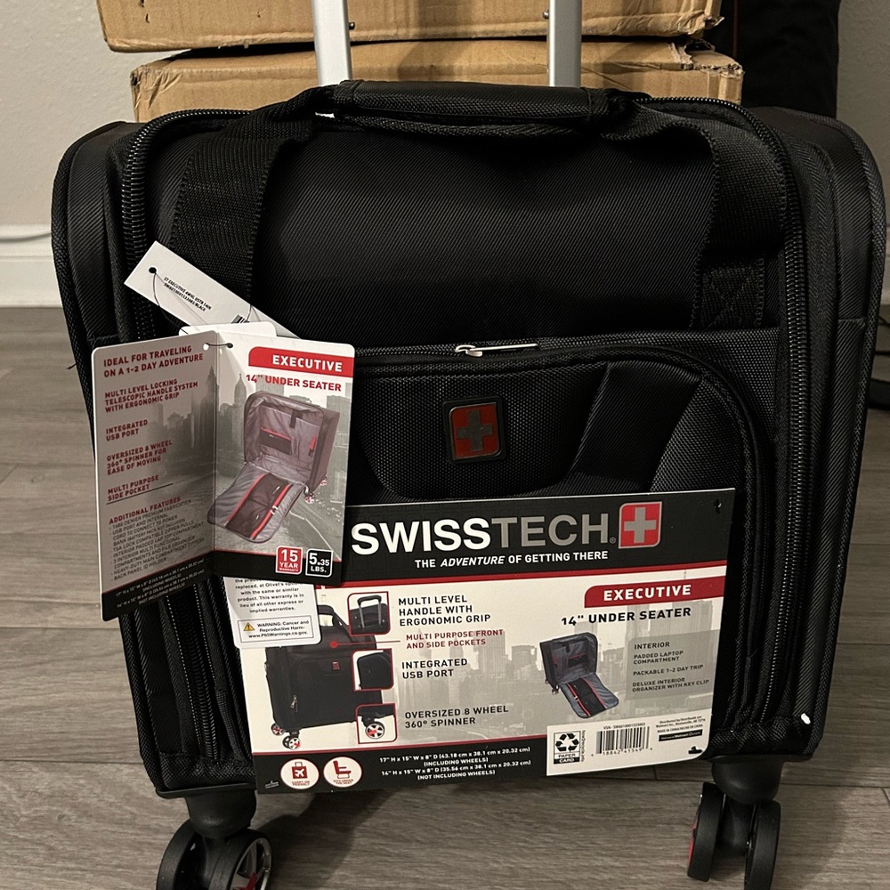 Swiss tech carry on luggage